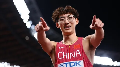 利物浦以5-0横扫西哈姆，英超榜首领先优势扩大